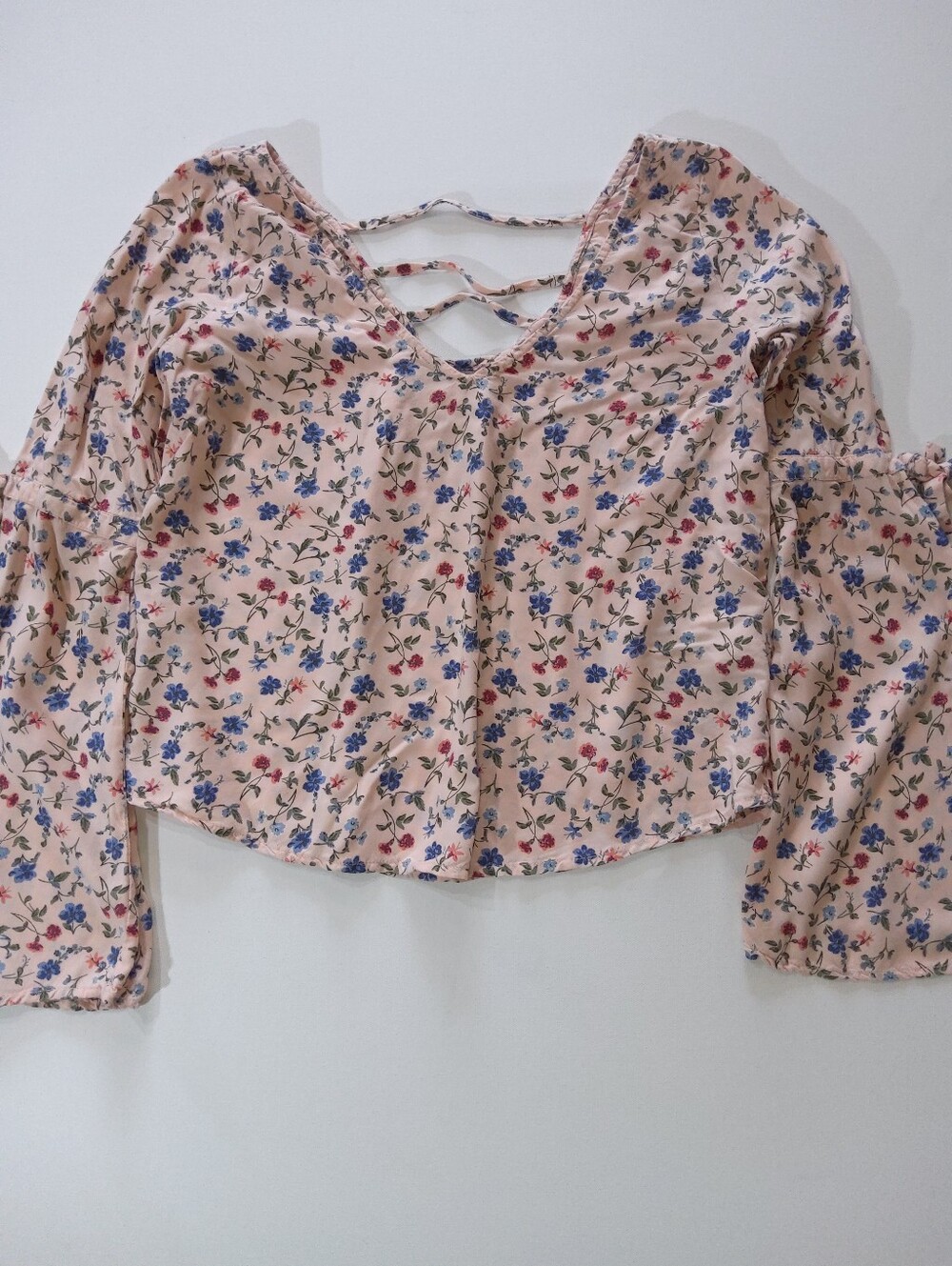Hollister Crop Top Womens Small Pink Blue Ditsy Floral Boho Chic Cottagecore - Picture 5 of 7